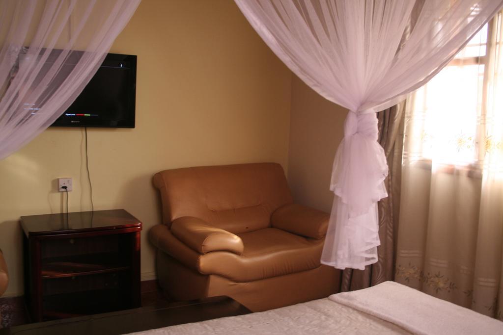 Hotel Acacia Kampala Zimmer foto